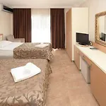 Hotel Risa 4*