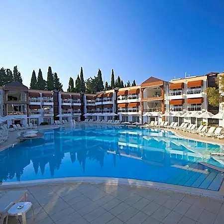 Risa Hotel 4*