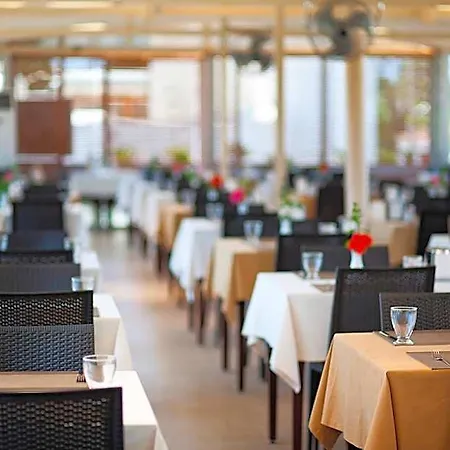 Hotel Risa 4*